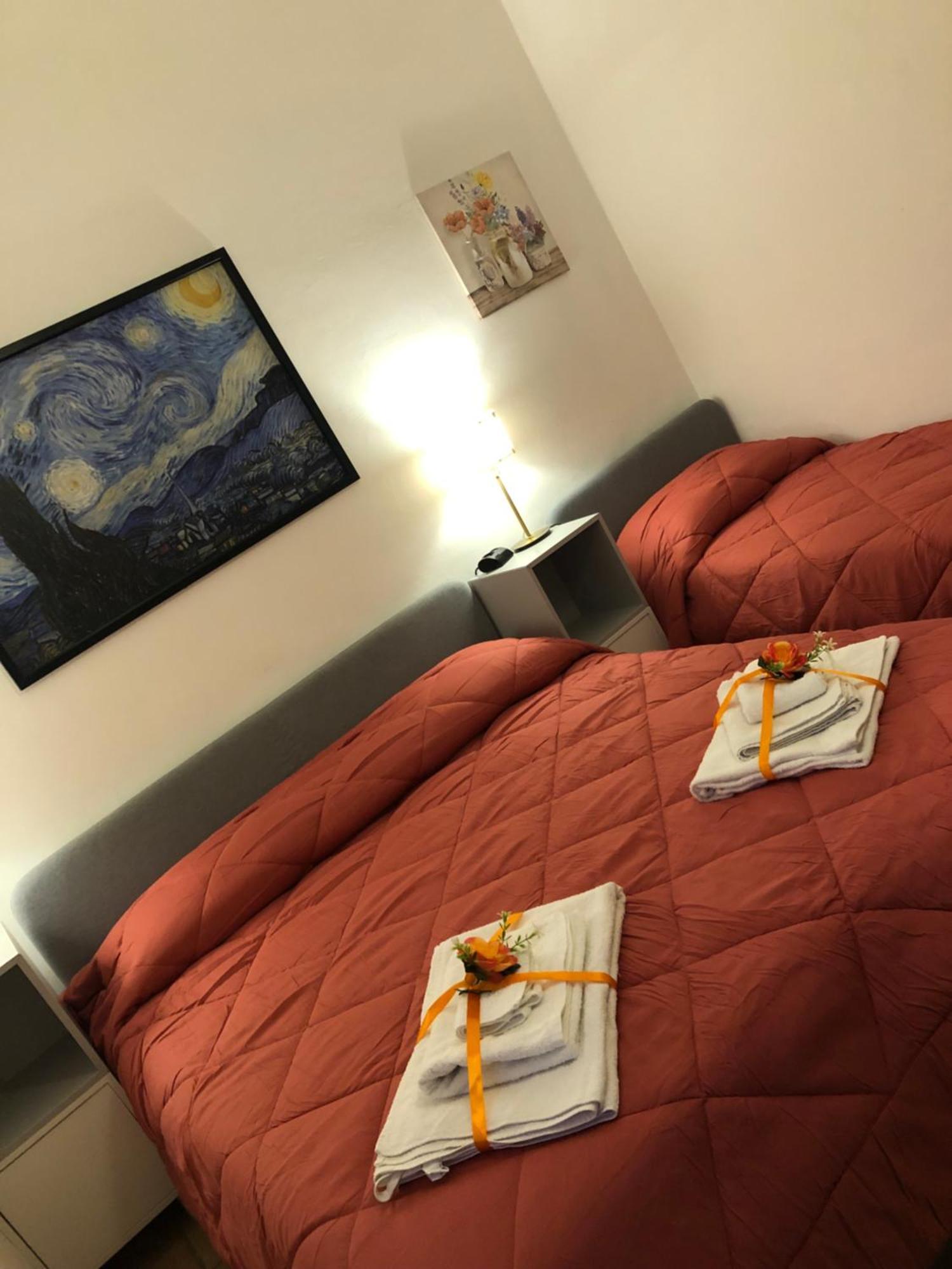 Bed and Breakfast La Finestra Di Umberto Vicino Al Centro Con Parcheggio Privato Viterbo Exterior foto